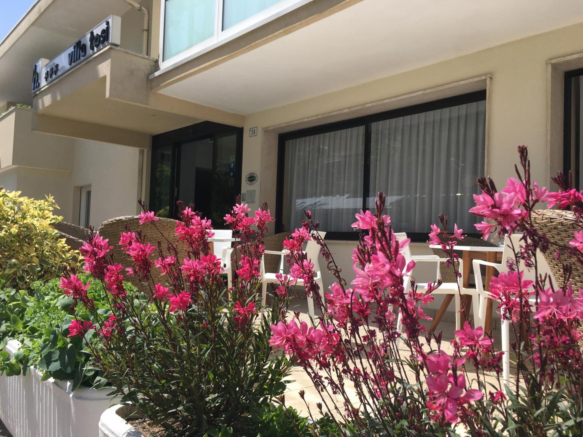 Hotel Villa Tosi Bellaria-Igea Marina Exterior photo