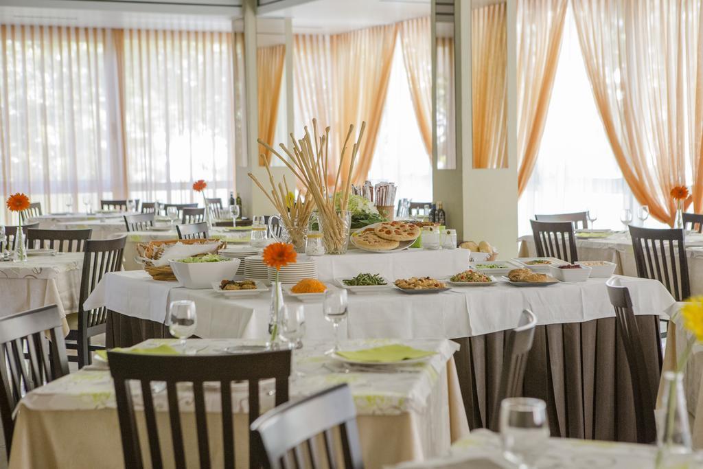 Hotel Villa Tosi Bellaria-Igea Marina Exterior photo